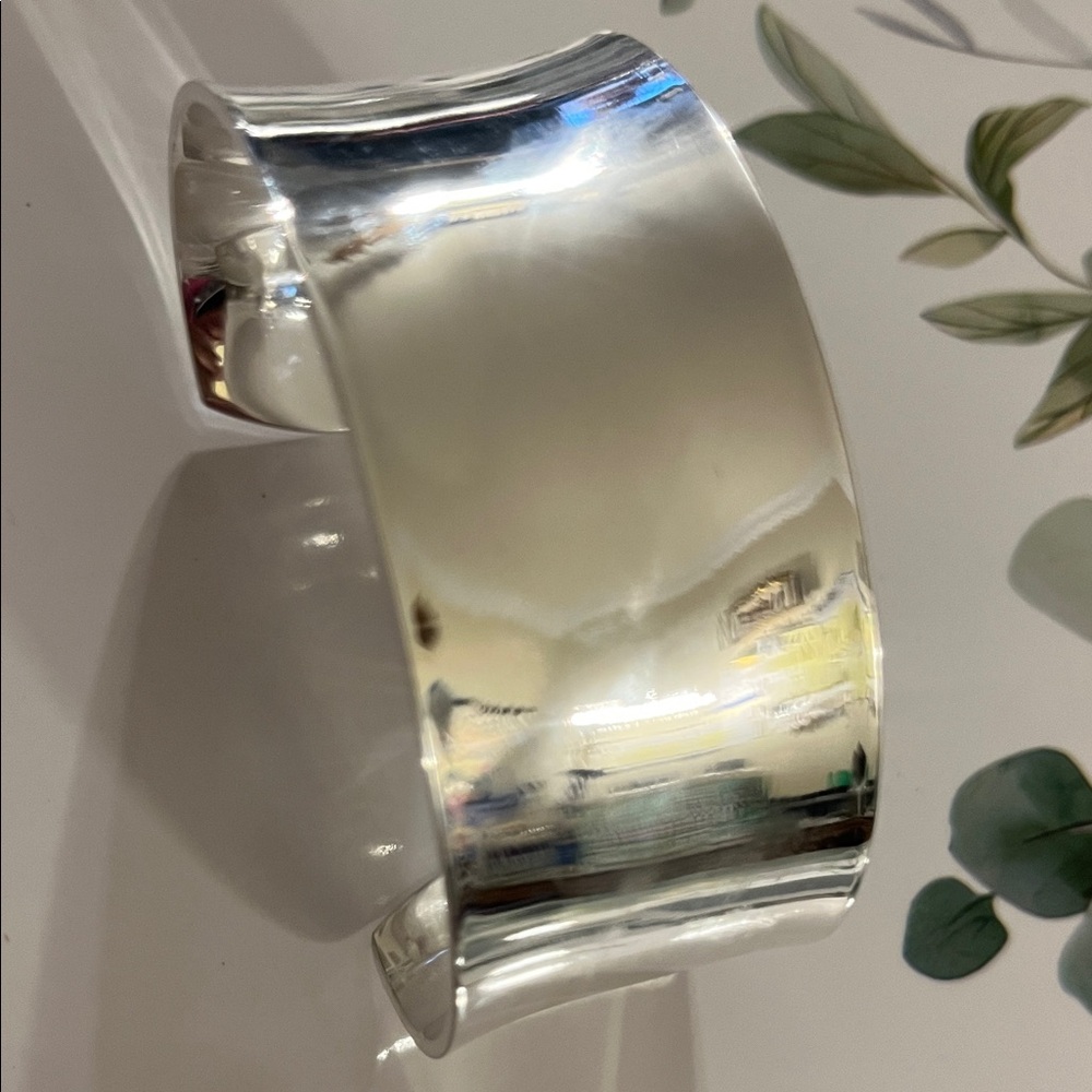 Elegant Silver Cuff Bracelet